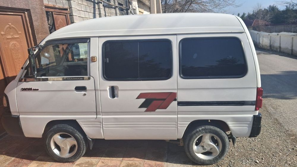 Damas 2009 yurub turgan moshin