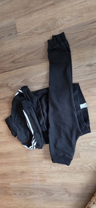 Анцуг адидас adidas