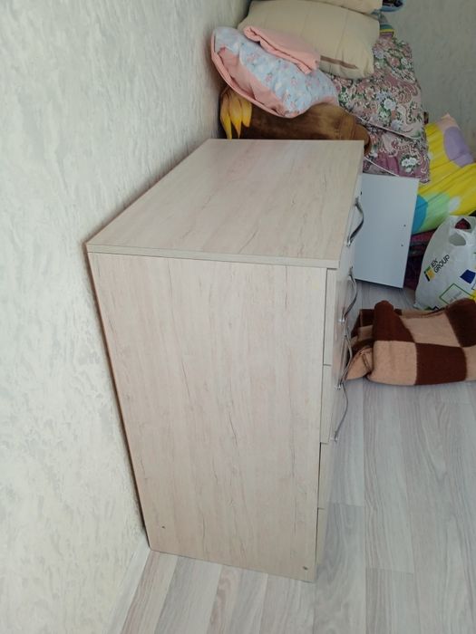 Продам комод в хорошем состоянии.