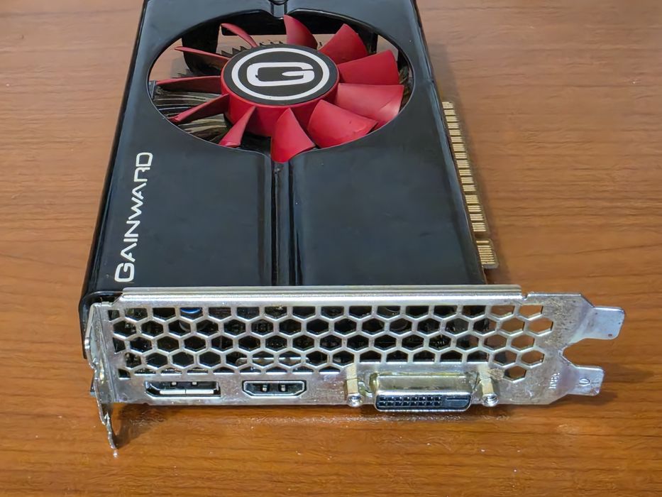 Gainward GTX 1050ti 4gb ddr5 128bit.