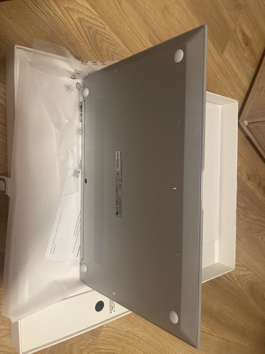 Laptop LG Gram 17” I7 1,35 kg