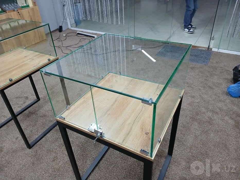 Oynali vitrinalar, стеклянная витрина