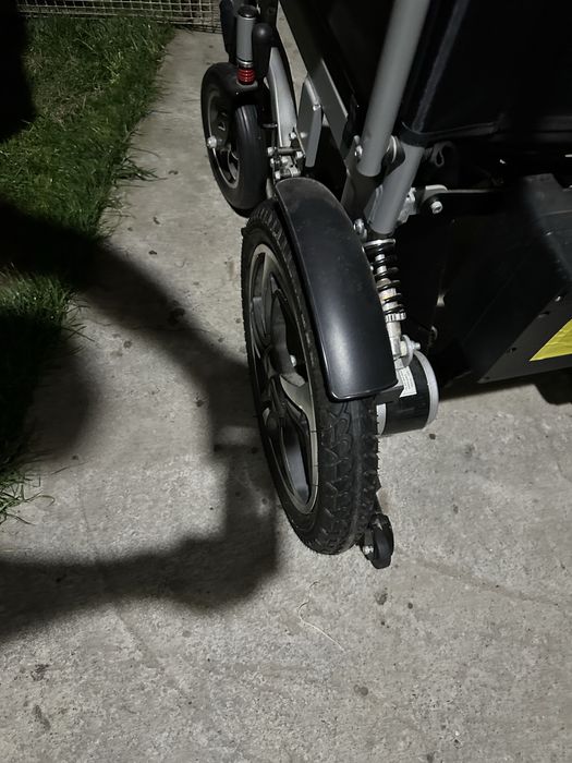 Инвалидная коляска