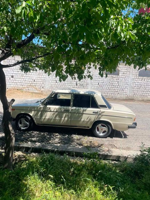 Vaz 2106 sotiladi