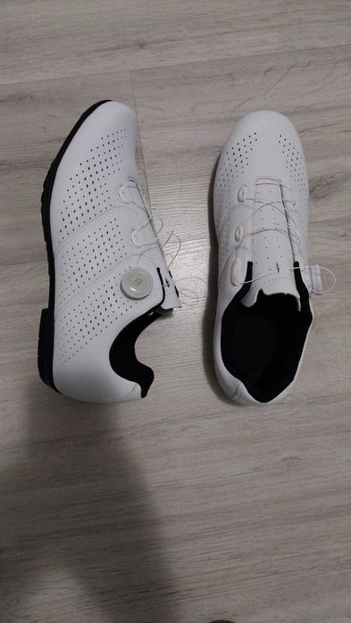 Обувки за колоездене без клипс