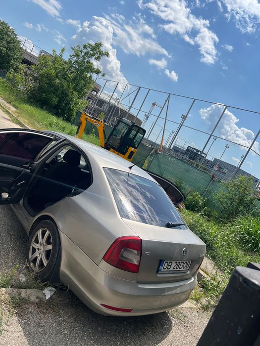 Vând Skoda Octavia