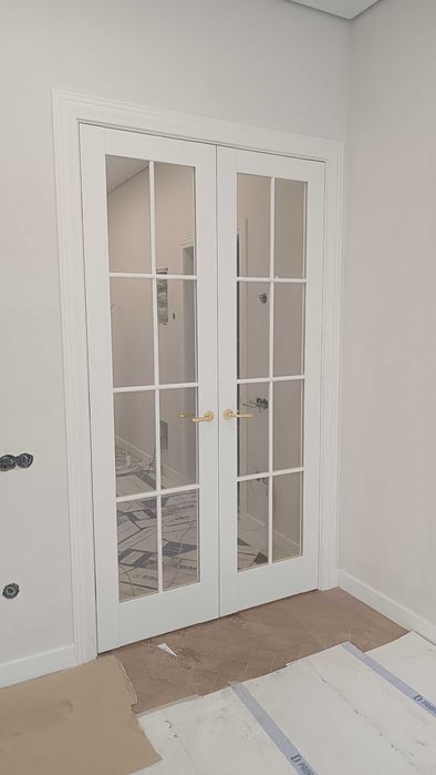 Установка межкомнатных дверей