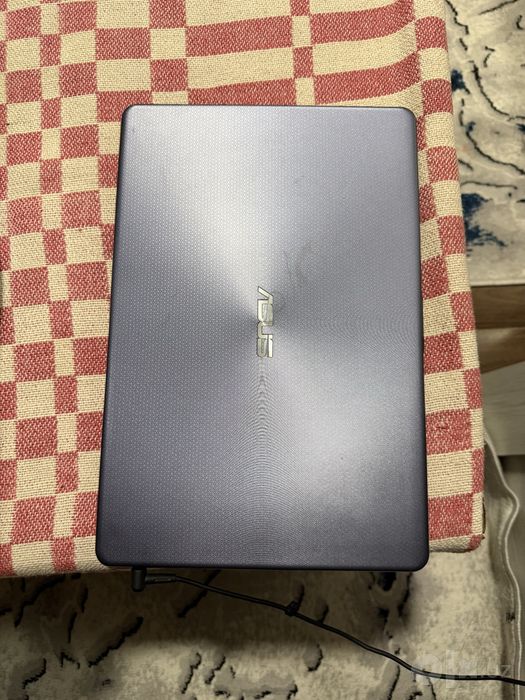 Asus Notbook x505 madel