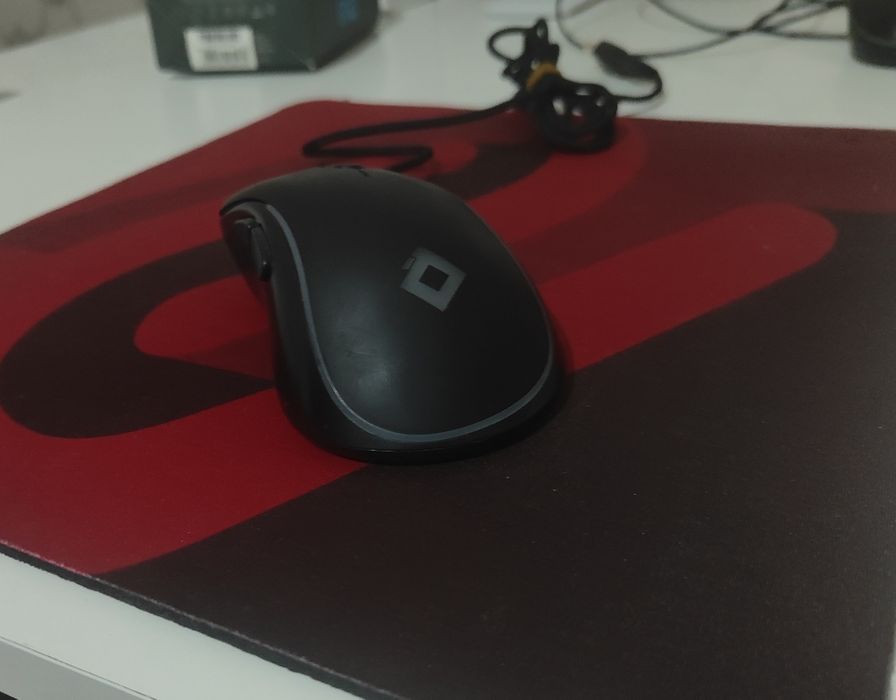 Продам мышку игровую