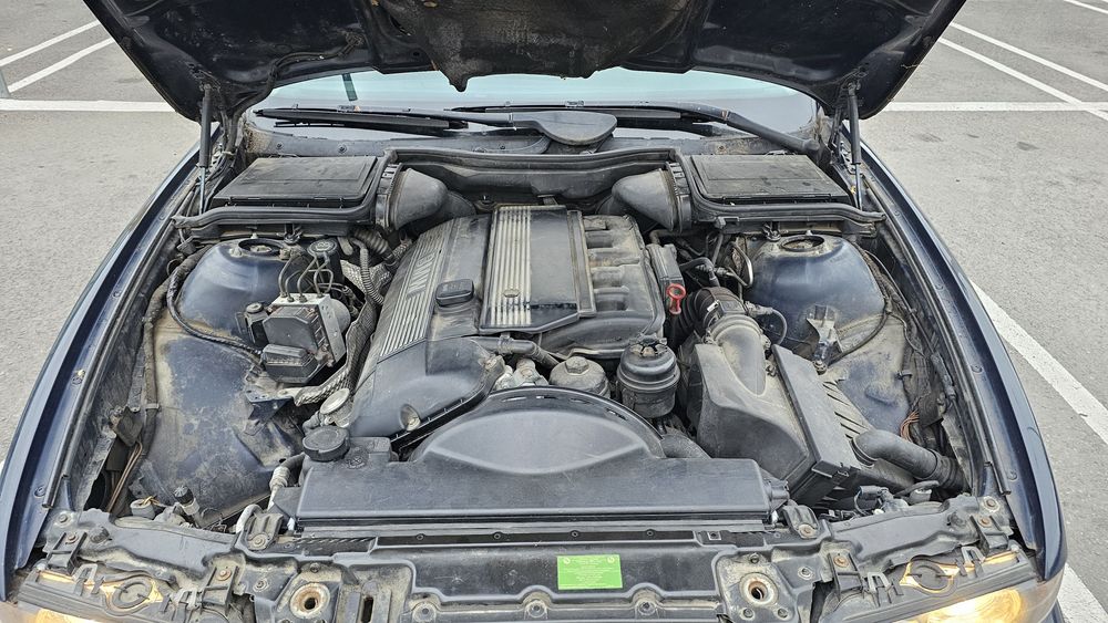 BMW E39 520i 2001