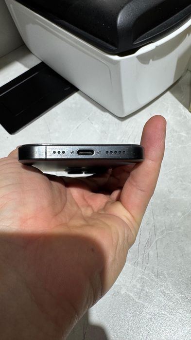 Iphone 15 pro с гаранти