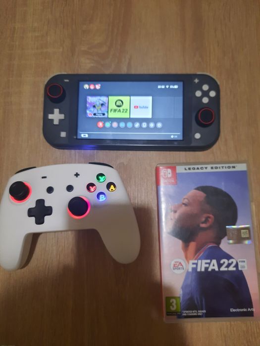 Nintendo switch+контролер и игра към него