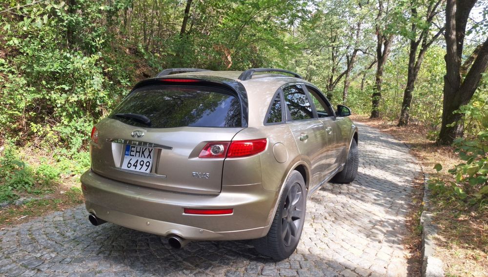 Infiniti FX45 V8 320hp 4х4