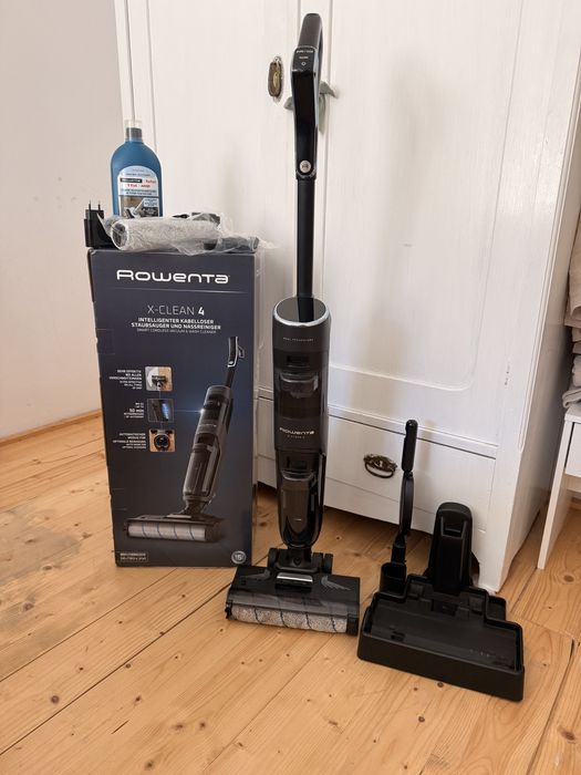 Aspirator vertical cu SPALARE ROWENTA X-Clean 4 GZ5035WO, 0.73l, 22V, autonomie max 50 min, functie autocuratare, negru