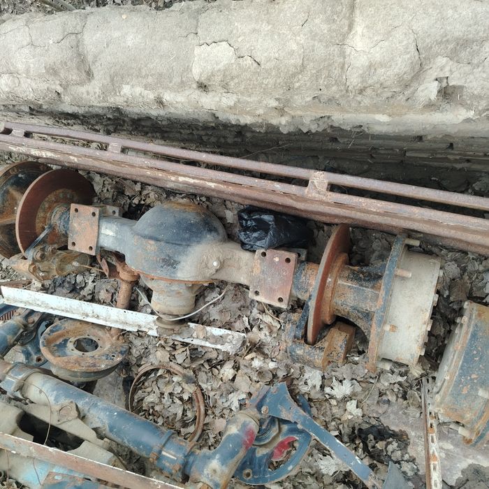 Zadni va peridni most