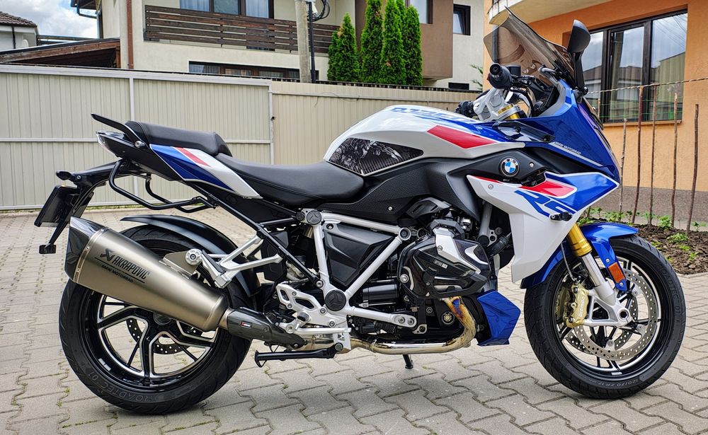 BMW R1250RS, opțiunea Billet Shadow, 13976 km, în garanție