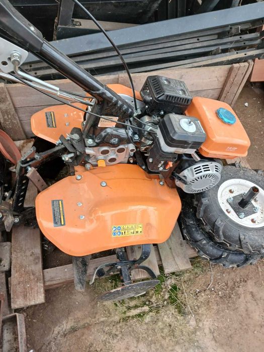 Motocultor Villager VTB 842 Prime, Motor 4 T, 7 CP, 3 Viteze, Euro 5