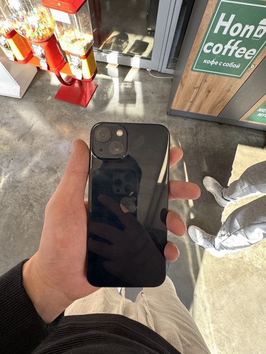 Продам iphone 13