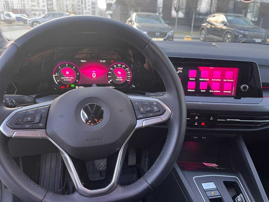 VOLKSWAGEN Golf 2020 — imagine 4
