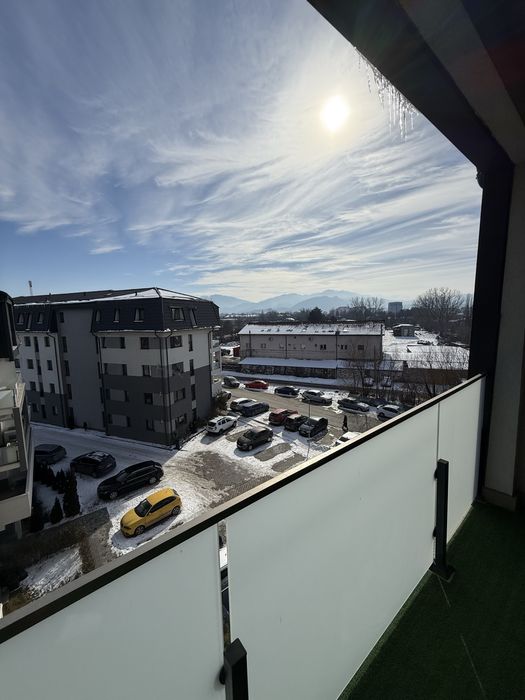 Apartament 3 camere de vanzare