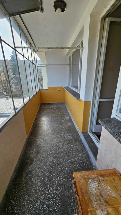 Продава се Двустаен апартамент в Разград, Център - 58 кв.м за 715 €/кв.м - Снимка #7