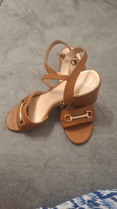 Sandale dama Esprit noi 38