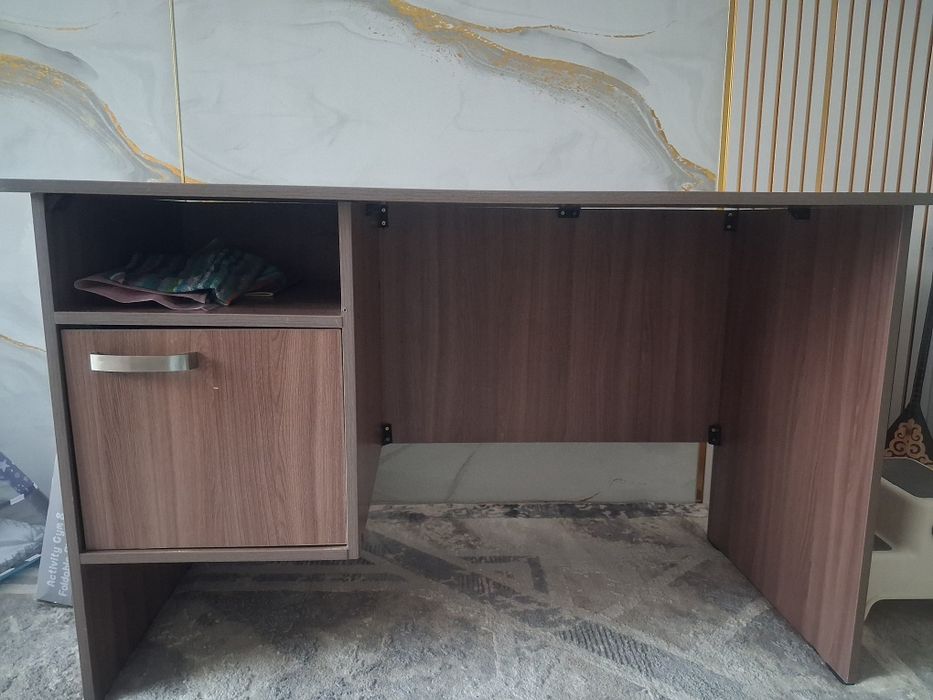 Срочно Продам Письменный стол!
