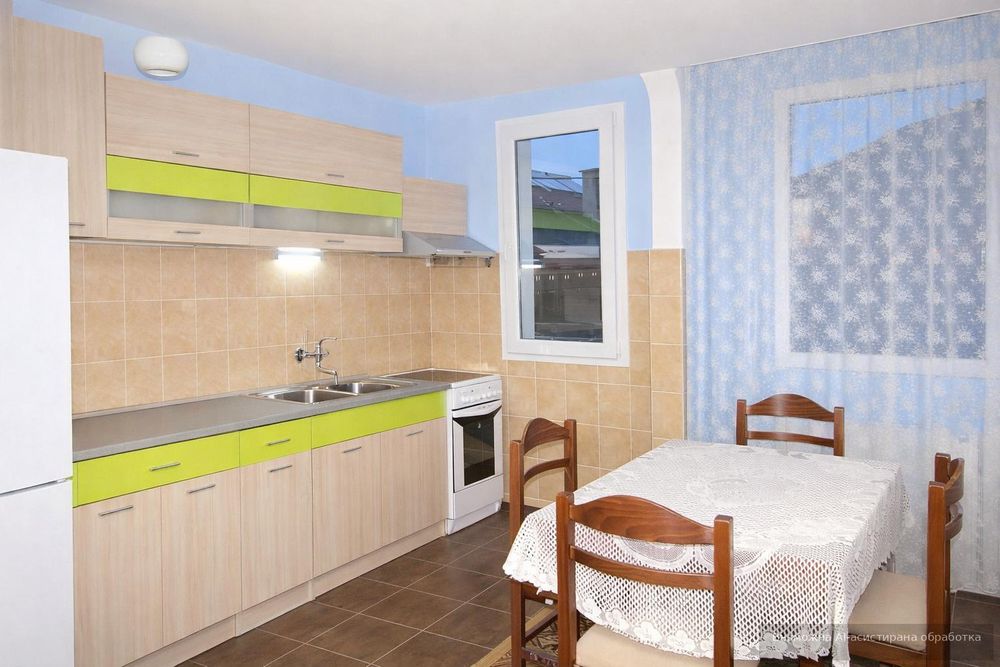 Къща под наем във Враждебна. 2221739