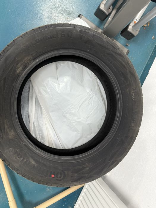 Set de 4 Anvelope de vara Continental