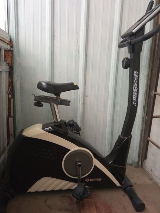 Велотренажёр в хорошем состоянии