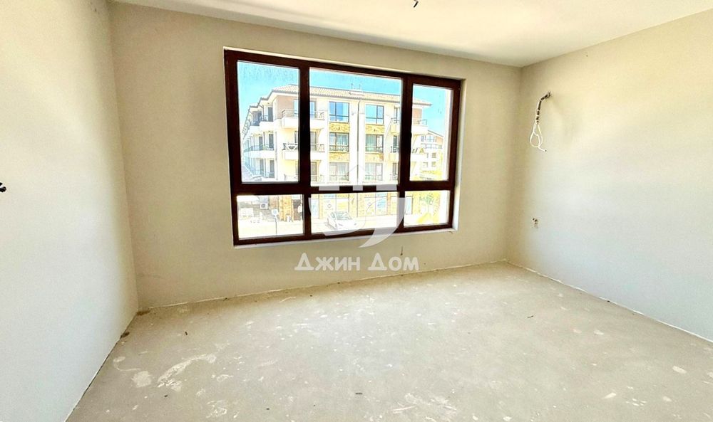 Продава се Тристаен апартамент в Бургас, Сарафово - 140 кв.м за 1439 €/кв.м - Снимка #5