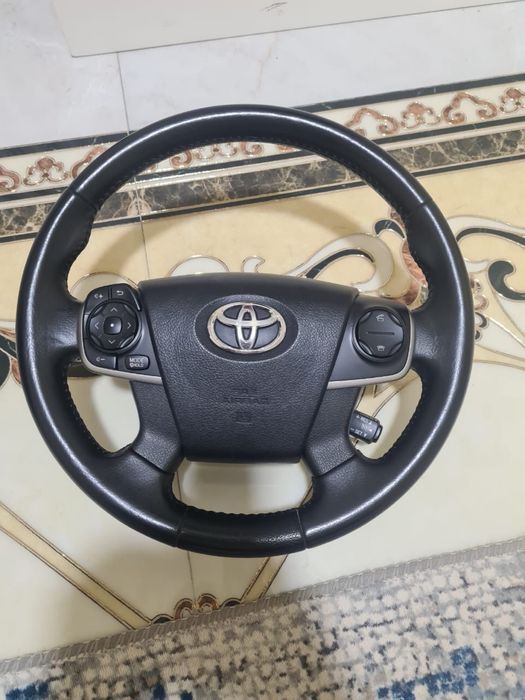 Руль Camry 55xle бу