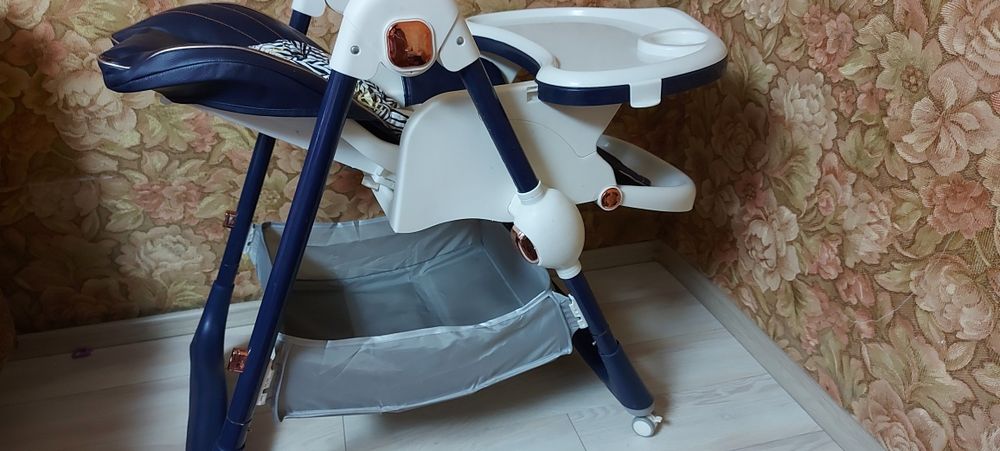 Продам стульчик для кормления