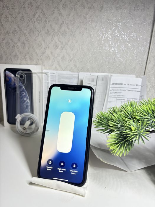 IPhone XR в идеальном состояний