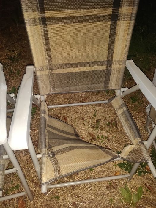 4 Scaune pliabile, foarte solide, premium cu sezutul rupt