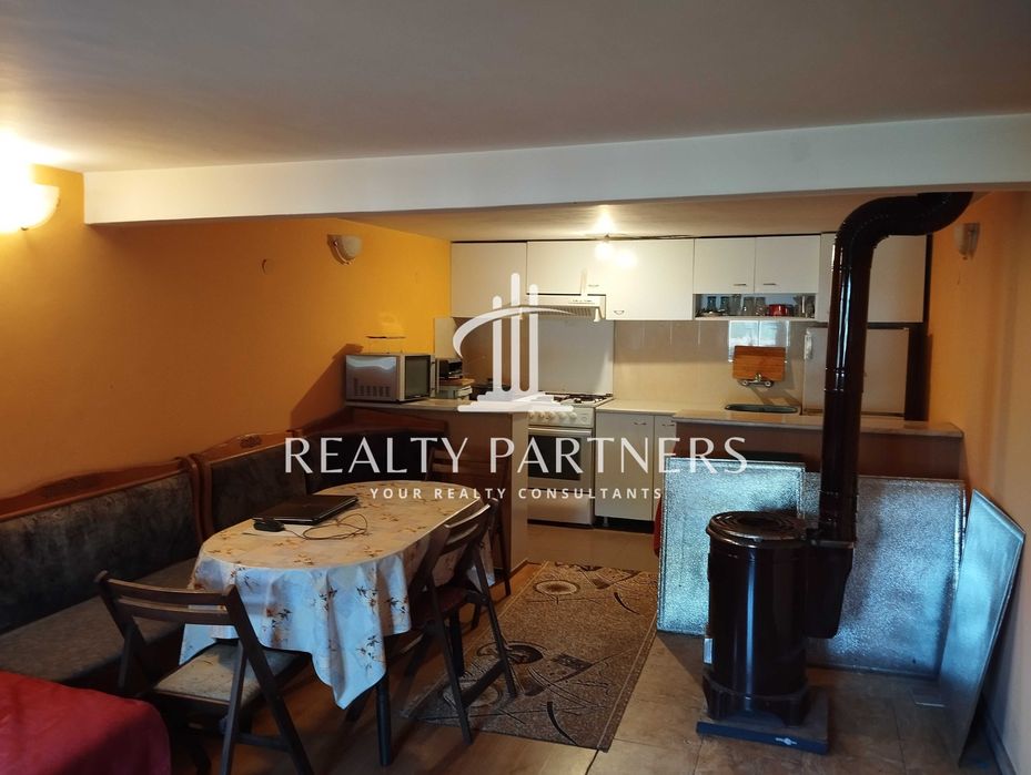 Продава се Къща в Брезник - 190 кв.м за 632 €/кв.м - Снимка #4