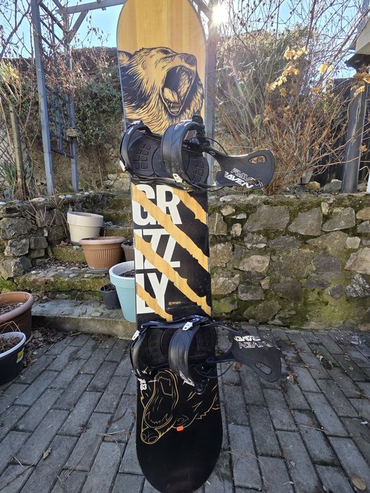Vand placa snowboard Raven cu legaturi