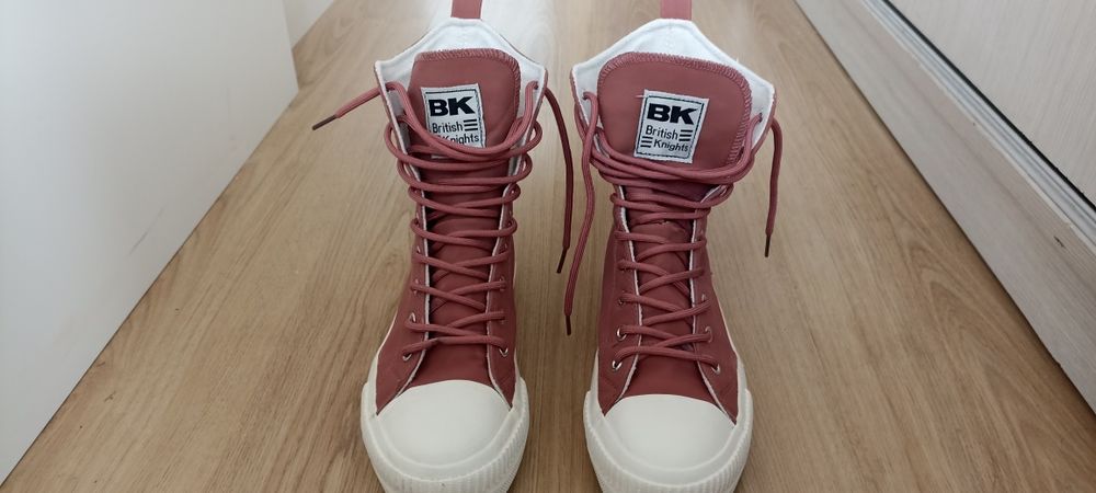 Оригинални непромокаеми Кецове 41 номер British Knights