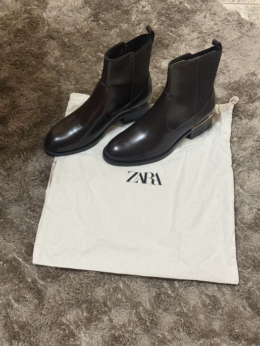 Дамски боти Зара