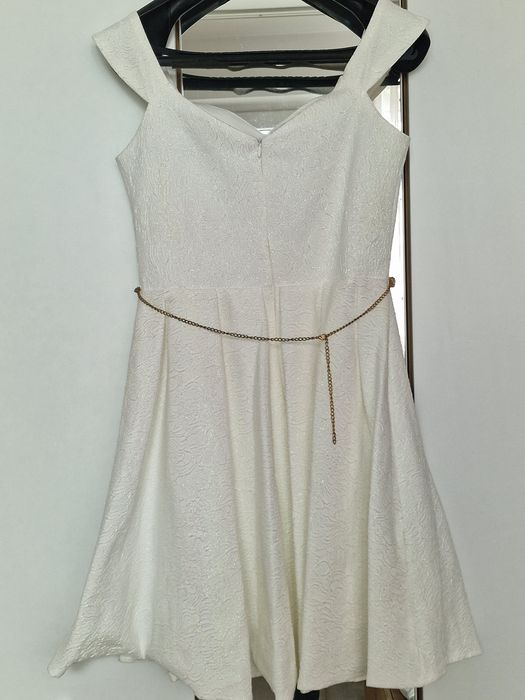 Rochie albă mărimea S