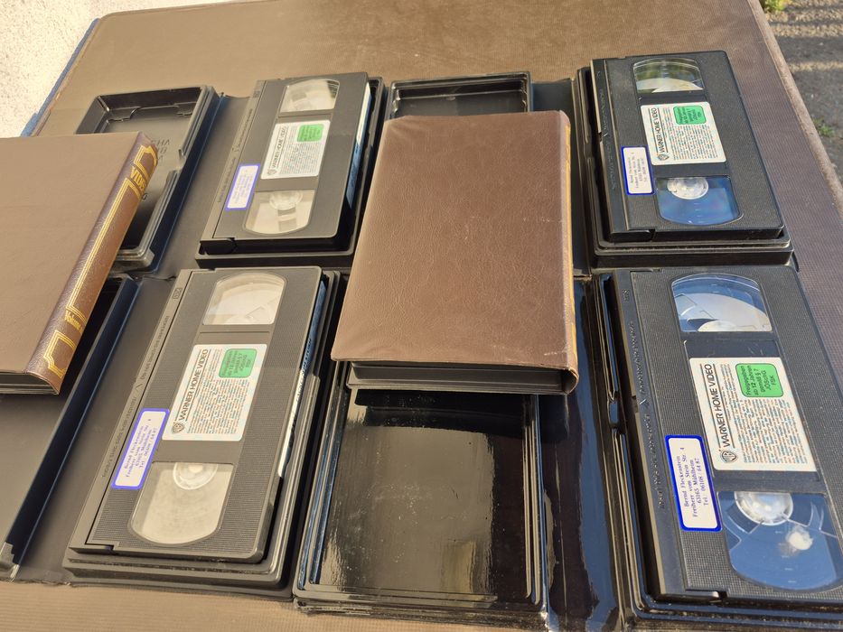 Vând Lot 13 casete video VHS originale 110-180 minute colectie de filme diferite