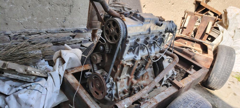 Mini traktor sotiladi. Alohida matori ham sotiladi