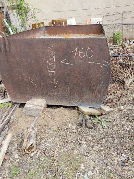 Продается ёмкость для воды.бак.4куб