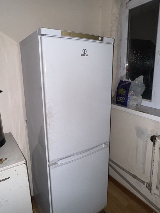 Холодильник сатылады маторы жок