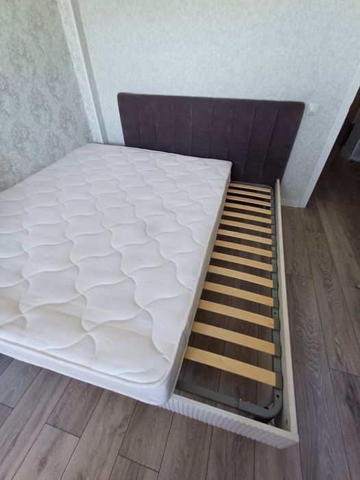 Кровать двухспальное