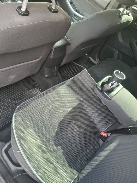 Vând Ford Focus Titanium