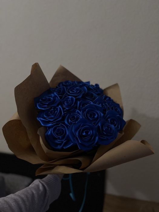 Buchet trandafiri din satin