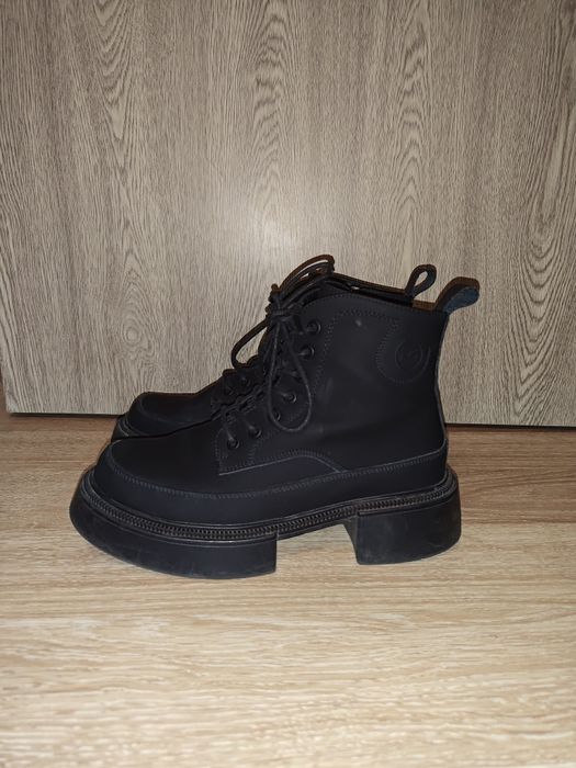 Bocanci cu platforma