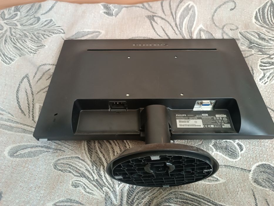 Монитор 60hz Philips