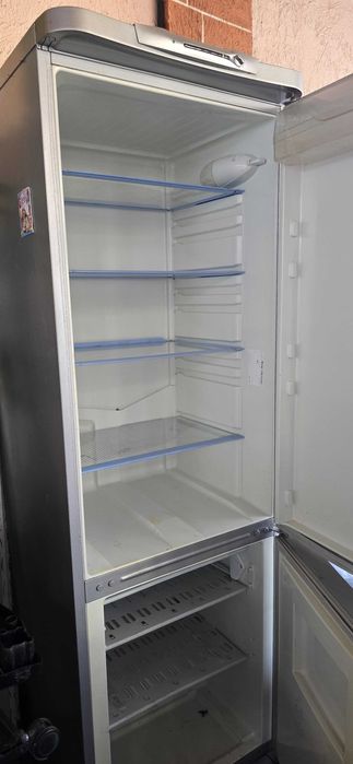 Холодильник INDESIT